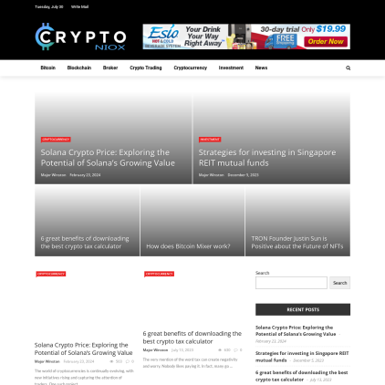 A detailed screenshot showcasing the homepage of cryptoniox.com, highlighting its main features and design elements.