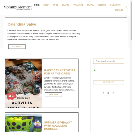 A detailed screenshot showcasing the homepage of mommymoment.ca, highlighting its main features and design elements.