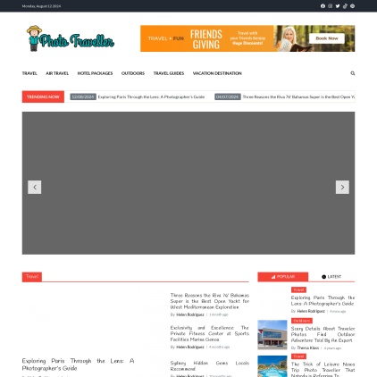 A detailed screenshot showcasing the homepage of photo-traveller.net, highlighting its main features and design elements.