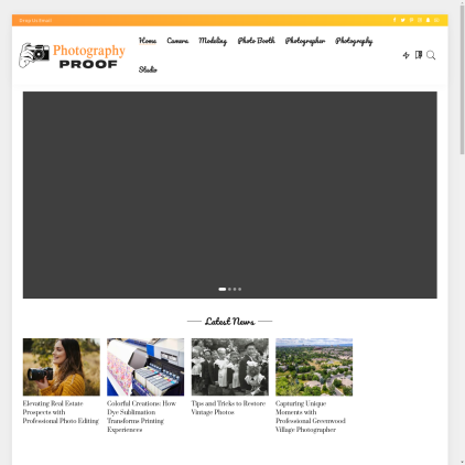 A detailed screenshot showcasing the homepage of photographyproofs.com, highlighting its main features and design elements.